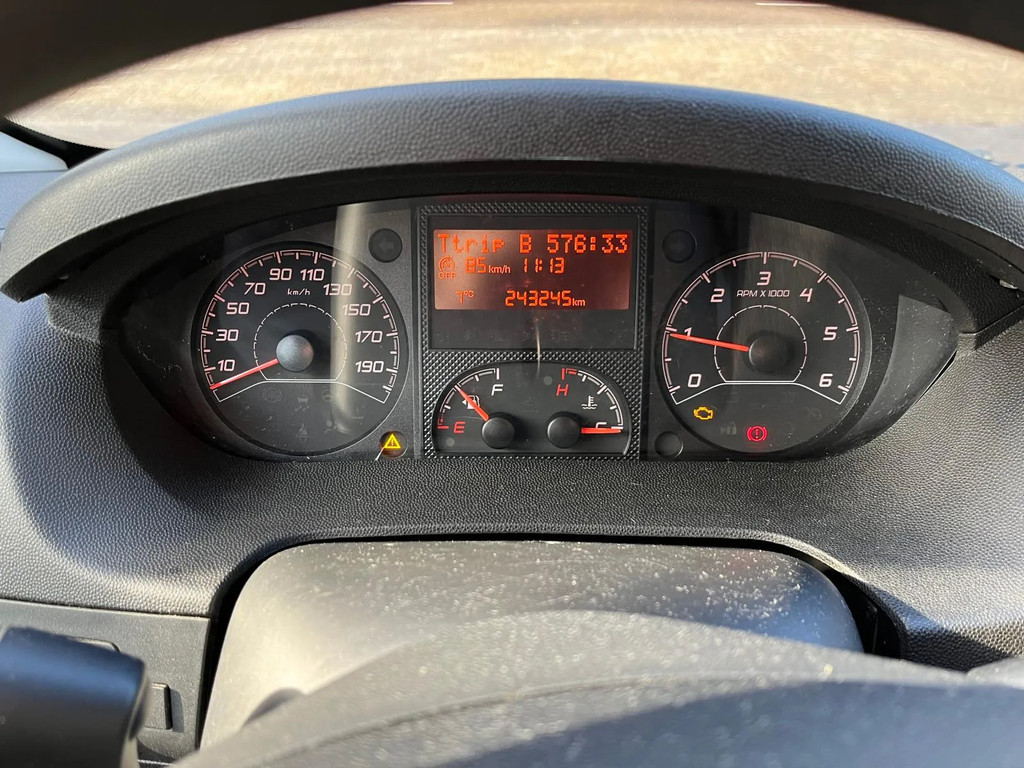 Peugeot Boxer 330 2.0 BlueHDI L2H1 Pro 12