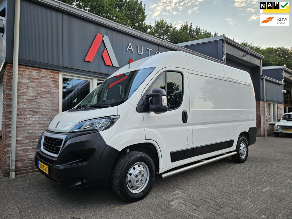 Peugeot Boxer 330 2.2 BlueHDi 140 L2H2 Premium Trekhaak! Airco! NAP! Cruise Control! Nette Bus!