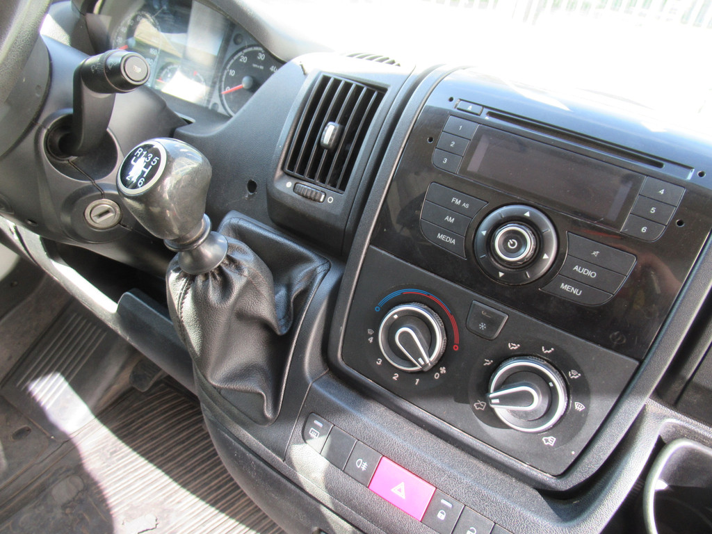 Peugeot Boxer 330 2.2 HDI 96KW L1H1 DOKA Dubbelcabine AIRCO P+ 10