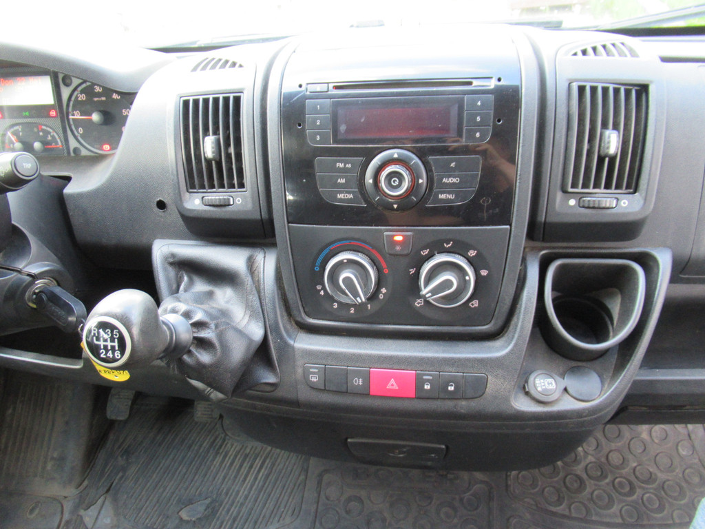 Peugeot Boxer 330 2.2 HDI L1H1 P+ Dubbelcabine DOKA airco 9