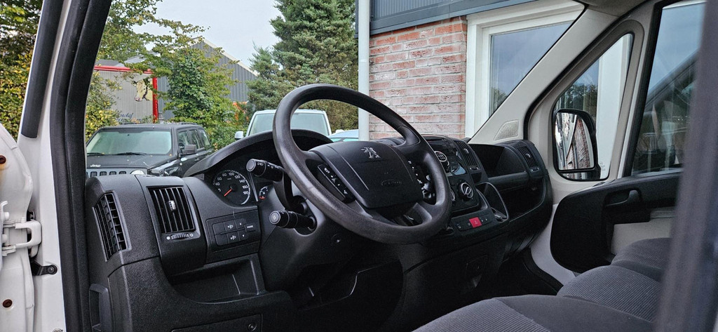 Peugeot Boxer 330 2.2 HDI L1H1 Profit+ Trekhaak! Airco! Cruise Control! Nette Bus! 3-Zitplaatsen! NAP! 110PK! 10