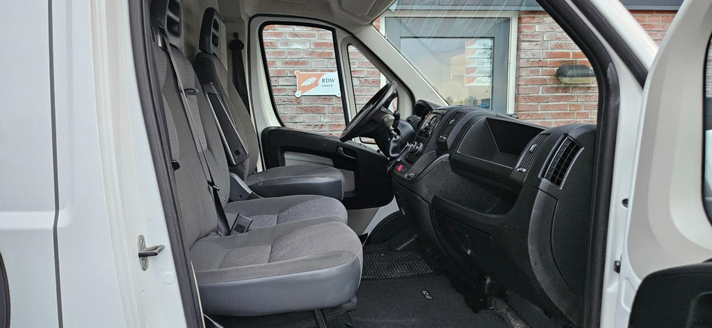 Peugeot Boxer 330 2.2 HDI L1H1 Profit+ Trekhaak! Airco! Cruise Control! Nette Bus! 3-Zitplaatsen! NAP! 110PK! 12