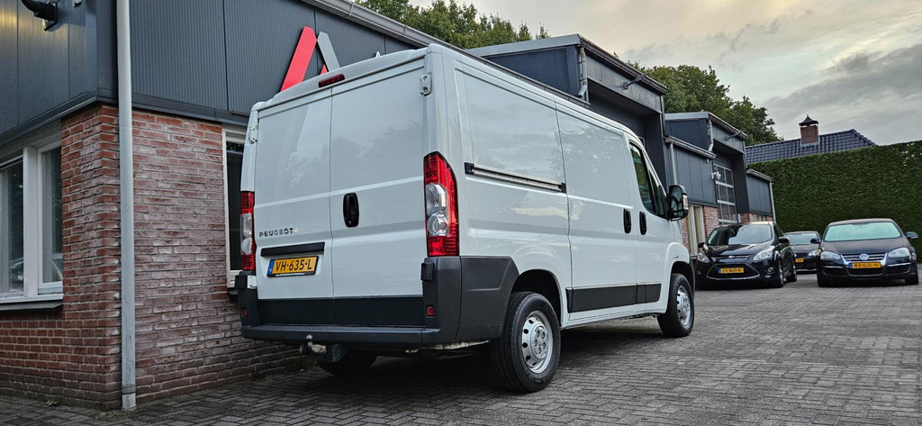 Peugeot Boxer 330 2.2 HDI L1H1 Profit+ Trekhaak! Airco! Cruise Control! Nette Bus! 3-Zitplaatsen! NAP! 110PK! 15