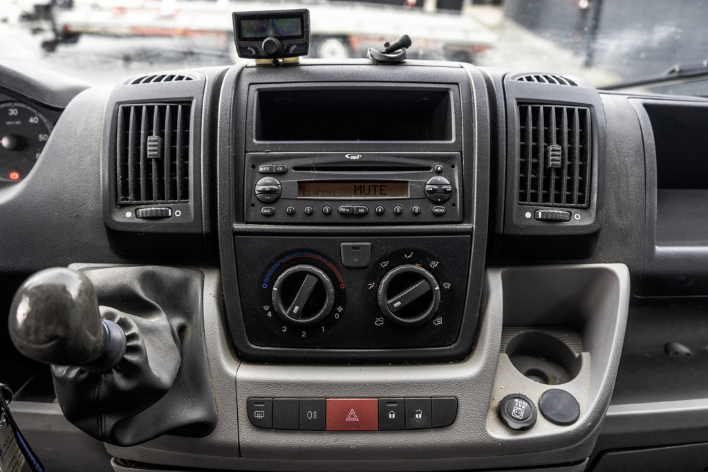 Peugeot Boxer 330 HDI | L2H1 | Cruise | Airco | PDC 14