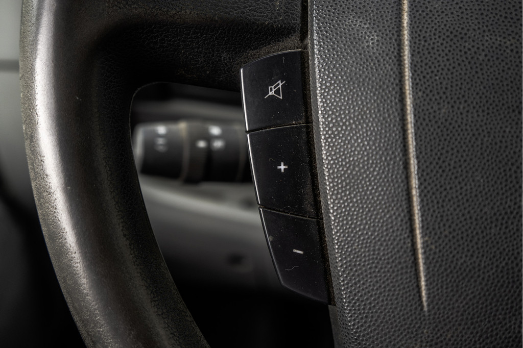 Peugeot Boxer 330 HDI | L2H1 | Cruise | Airco | PDC 17