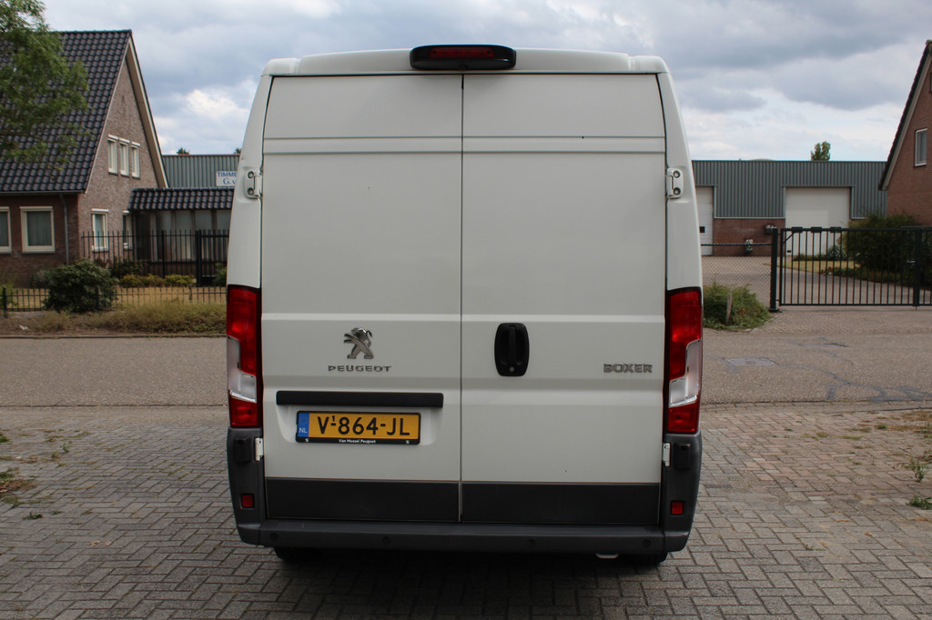 Peugeot Boxer 33 2.0 BlueHDI 130PK Euro6 L3H2 Premium Pack â Easy loader laadklep â 3-zits â nette bus 21