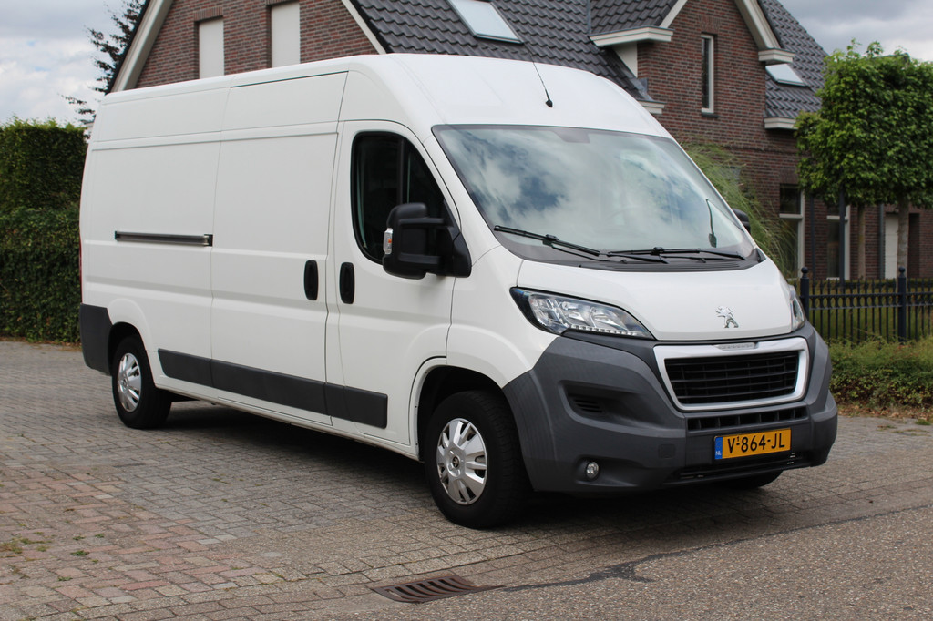 Peugeot Boxer 33 2.0 BlueHDI 130PK Euro6 L3H2 Premium Pack â Easy loader laadklep â 3-zits â nette bus 7