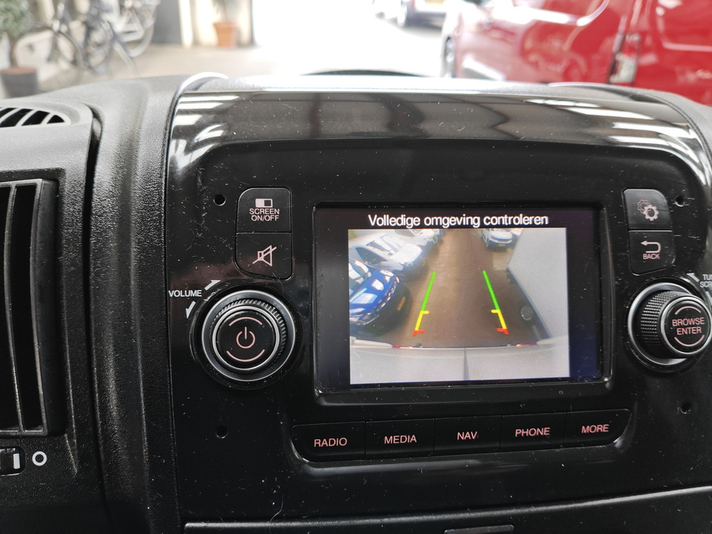 Peugeot Boxer 333 2.2 BlueHDi 120 L2H2 2xSchuifdeuren, Camera, CC, 21