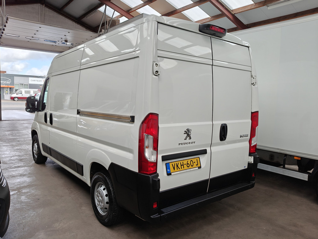 Peugeot Boxer 333 2.2 BlueHDi 120 L2H2 2xSchuifdeuren, Camera, CC, 8