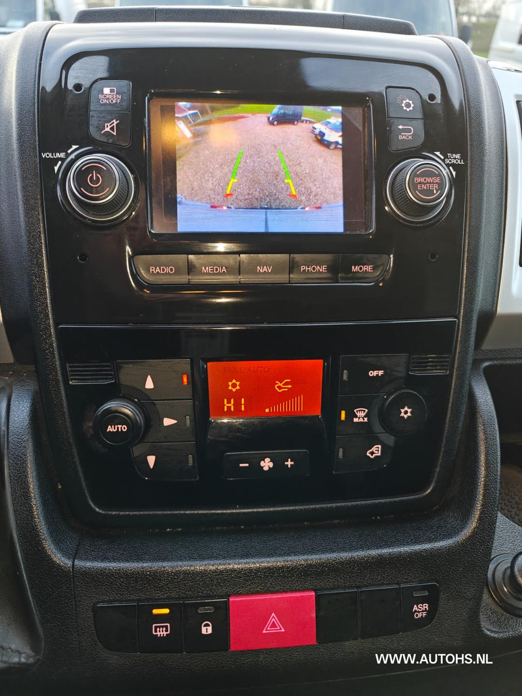 Peugeot Boxer 333 2.2 BlueHDi 140 PK, L3H2 Premium , Euro 6 , 1e Eig. Apk dec. 2026 , Clima , cruise , camera , navi 16