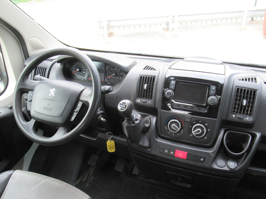 Peugeot Boxer 335 2.2 HDI L3 XR DOKA Dubbelcabine Engine broken 12