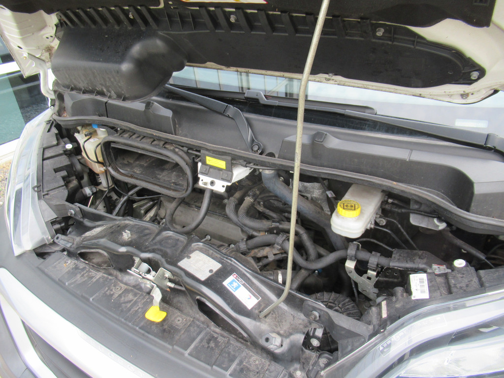 Peugeot Boxer 335 2.2 HDI L3 XR DOKA Dubbelcabine Engine broken 14