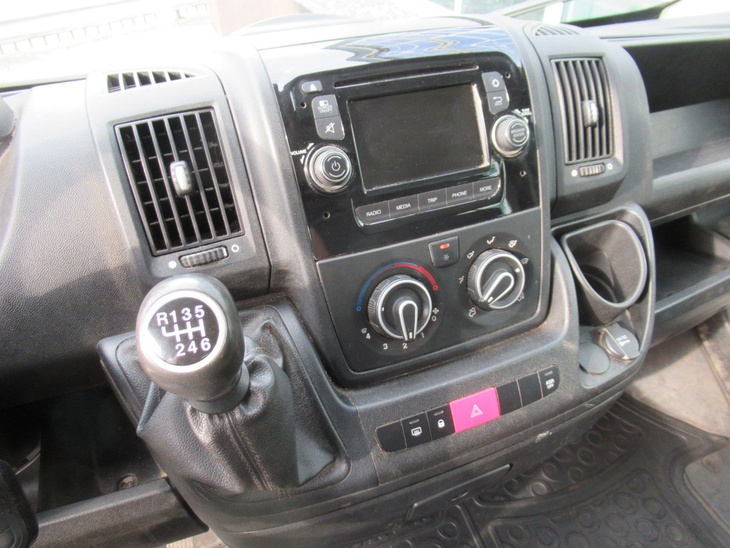 Peugeot Boxer 335 2.2 HDI L3 XR DOKA Dubbelcabine Engine broken 7