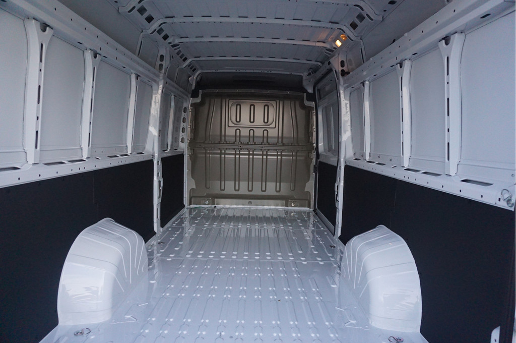 Peugeot Boxer Heavy 2.2HDI L4H2 180PK BPM VRIJ!! Cruise, Airco, Camera 3.0T Trekgewicht!! Nr. B02* 8