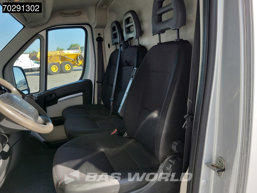 Peugeot Boxer 130PK L2H2 Trekhaak Navi LED Airco Cruise Camera Parkeersensoren L2 11m3 Airco Trekhaak Cruise control 12