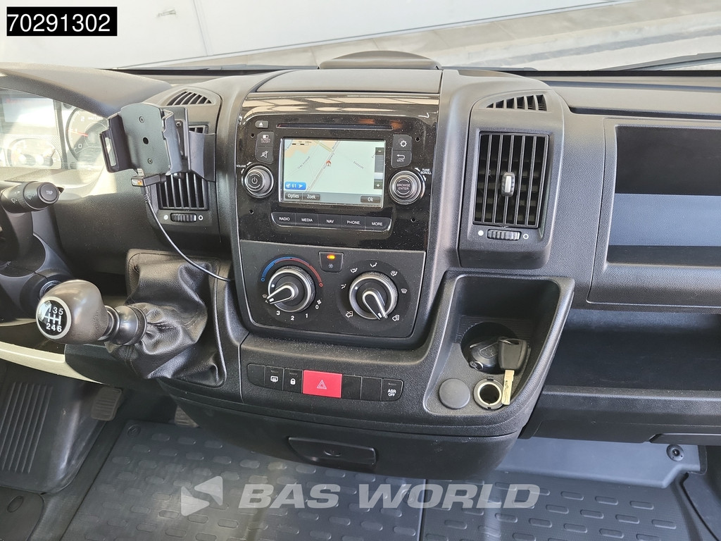 Peugeot Boxer 130PK L2H2 Trekhaak Navi LED Airco Cruise Camera Parkeersensoren L2 11m3 Airco Trekhaak Cruise control 14