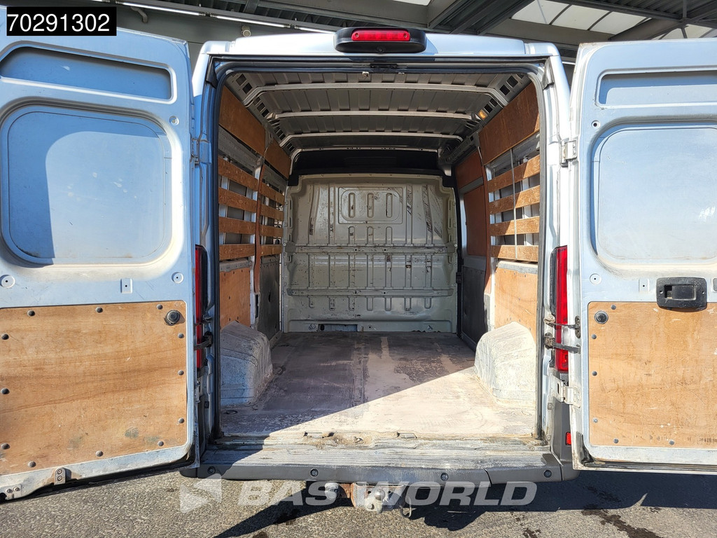 Peugeot Boxer 130PK L2H2 Trekhaak Navi LED Airco Cruise Camera Parkeersensoren L2 11m3 Airco Trekhaak Cruise control 7