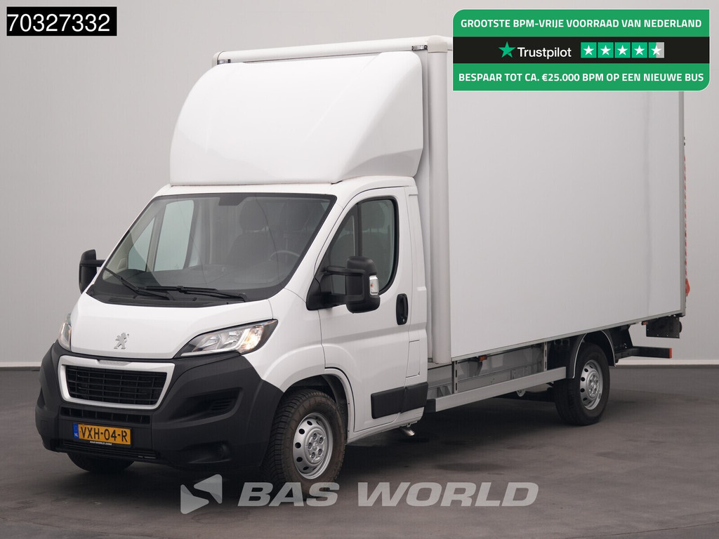 Peugeot Boxer 140PK 433cm Hoog Laadklep Zijdeur Bakwagen Navi Airco Cruise Camera DHollandia Euro6 Meubelbak Koffer Airco Cruise control