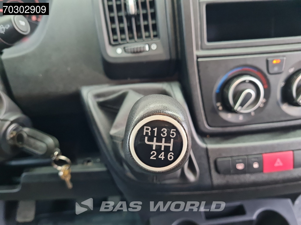 Peugeot Boxer 140PK Bakwagen Achterdeuren Airco Euro6 Meubelbak Koffer Airco 14