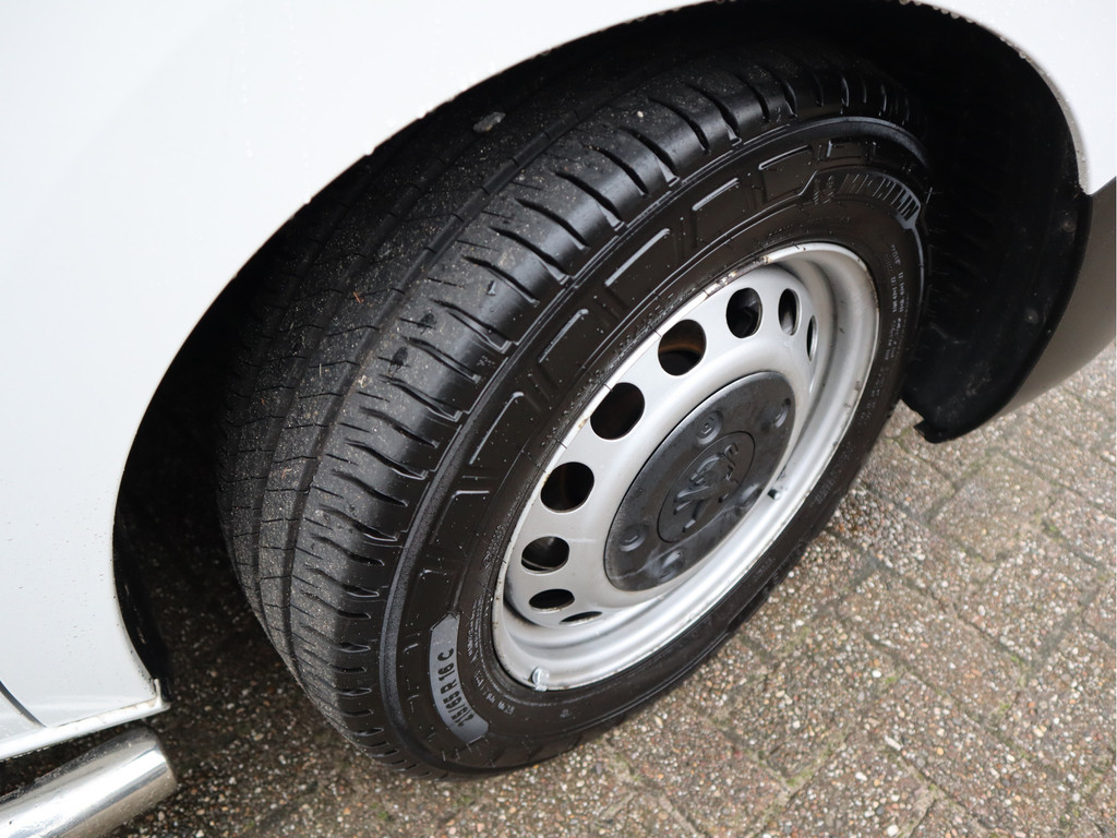 Peugeot Expert 1.5 BlueHDI 102 pk Euro 6 L2 Lang - Trekhaak - Cruise Controle - PDC 17