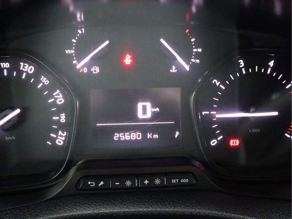 Peugeot Expert 1.5 BlueHDI 102 pk Euro 6 L2 Lang - Trekhaak - Cruise Controle - PDC 19