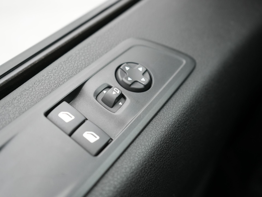 Peugeot Expert 1.5 BlueHDI 120 S&S L2 kort | Bluetooth | Airco | Achteruitrijcamera | Cruise Control | Schuifdeur Rechts | 19