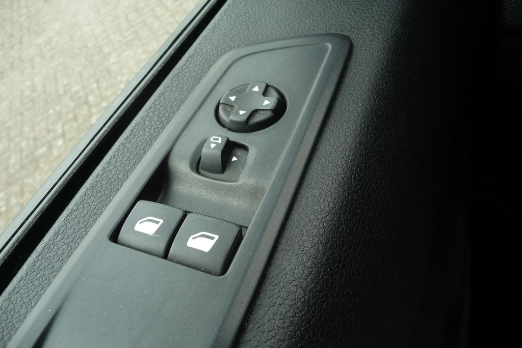 Peugeot Expert 1.5 BlueHDI 120 pk S&S L2 trekhaak Navi, carplay 10