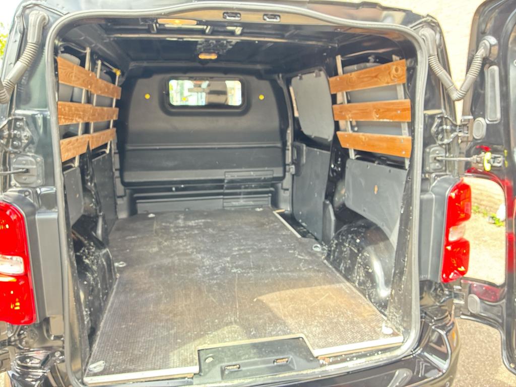 Peugeot Expert 1.5 BlueHDI Premium Toncar Edition | Sport Pack | 17 Lichtmetalen velgen | Airco | Camera | PDC 8