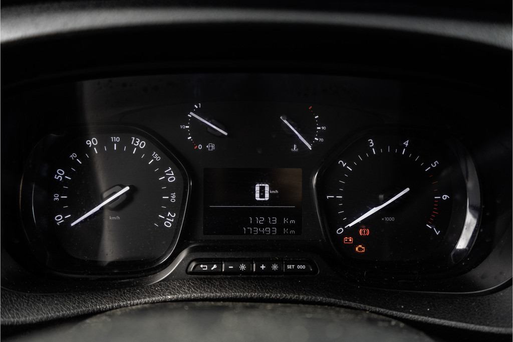 Peugeot Expert 1.6 BlueHDI | L2H1 | MOTOR DEFECT | PDC | Cruise | Airco | Euro 6 13