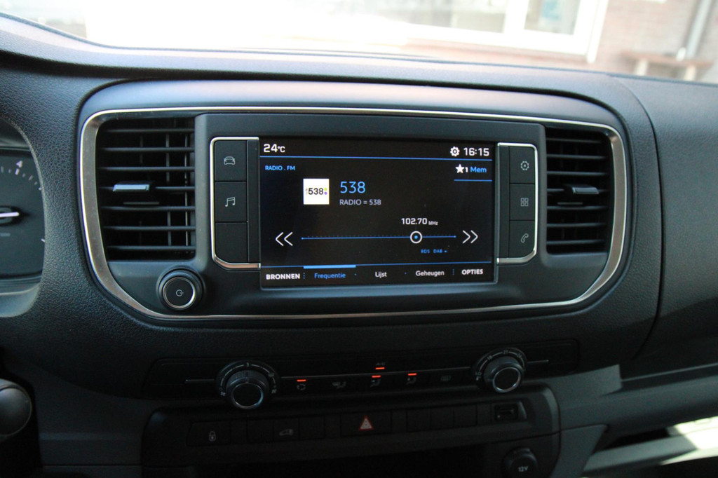 Peugeot Expert 2.0 BlueHDI 120PK Standard Pro / Cruise / App connect / PDC 2x 19