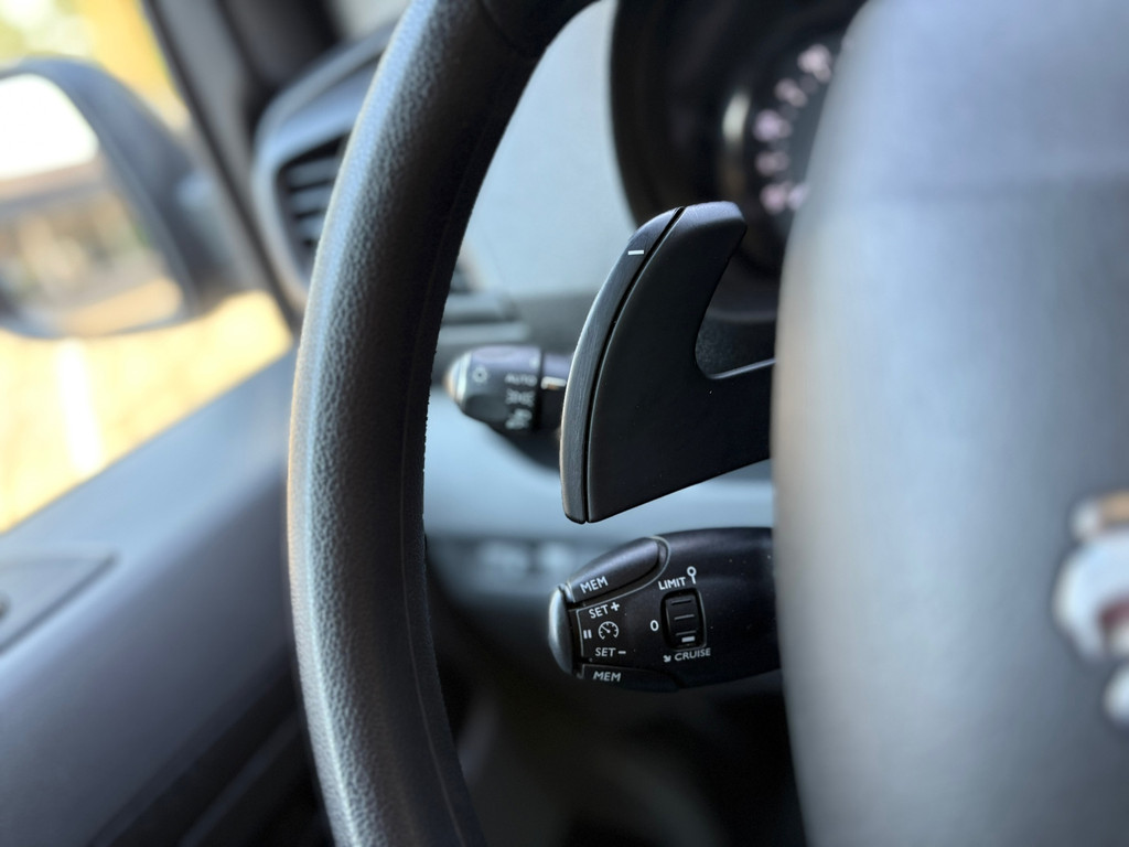 Peugeot Expert 2.0 BlueHDI 122 PK|1e EIG|AUTOMAAT|NAP|cruise|airco|achteruitrijcamera|apple carplay|trekhaak|navi|drie zitplaatsen 20