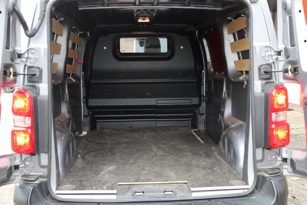 Peugeot Expert 2.0 BlueHDI 122PK L2H1 / Trekhaak / Camera / 3 zits 7