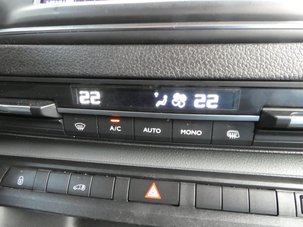 Peugeot Expert 2.0 BlueHDI 122pk Automaat, Navigatie, Camera, 3-Zits, Cruisecontrol. 13