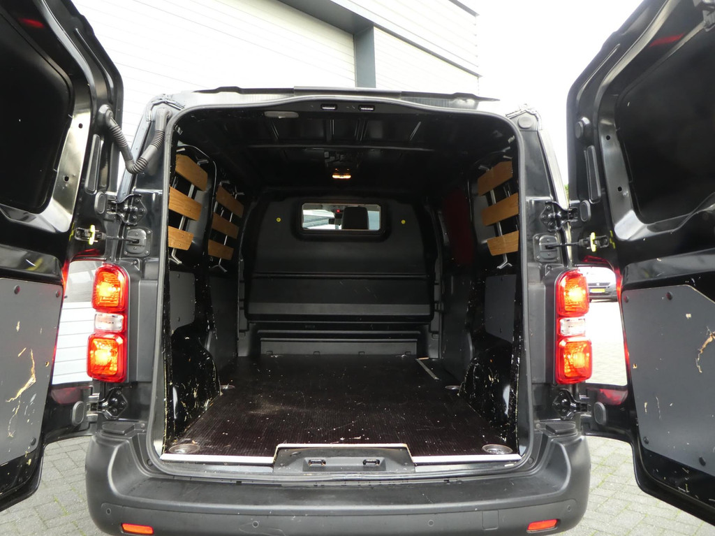 Peugeot Expert 2.0 BlueHDI 122pk Automaat, Navigatie, Camera, 3-Zits, Cruisecontrol. 7