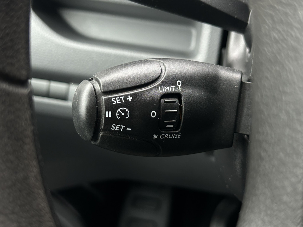 Peugeot Expert 2.0 BlueHDI 123 PK / L2H1 / 53.588 KM !! / AIRCO / CRUISE / ACHTERKLEP / 2x SCHUIFDEUR / BLUETOOTH / 3-ZITS 13