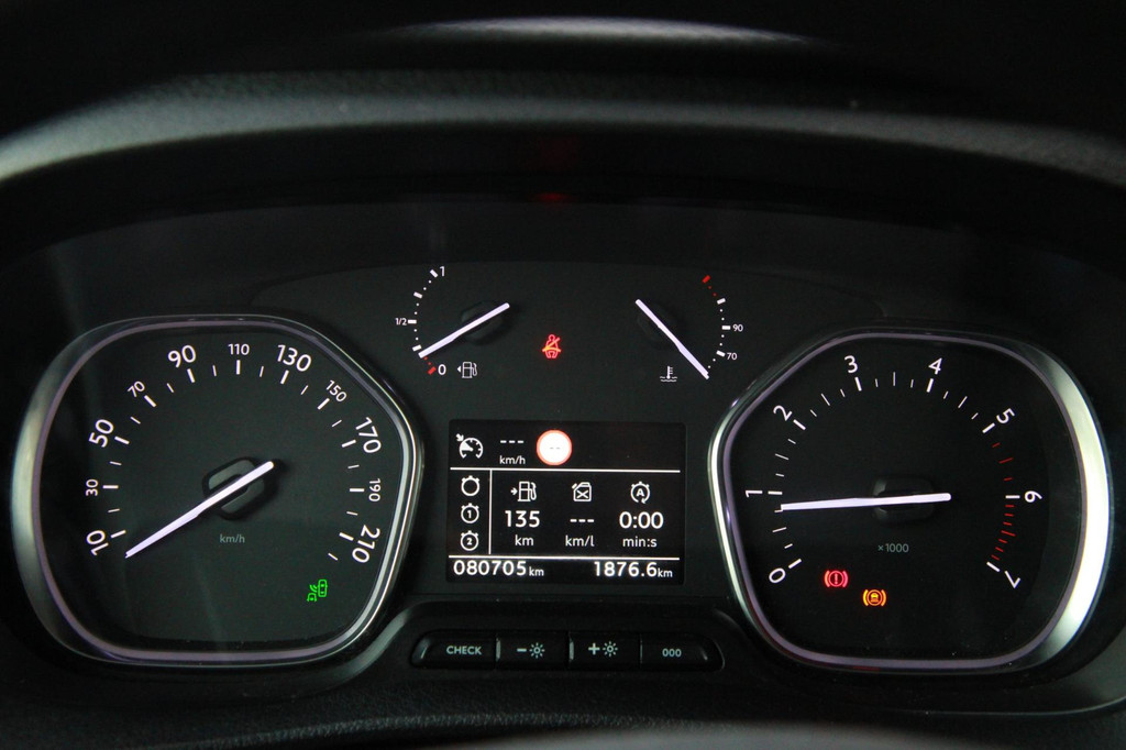 Peugeot Expert 2.0 BlueHDI 150PK Standard Premium / Trekhaak / Adap cruise 12