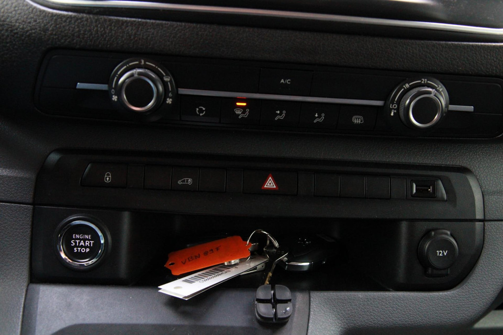 Peugeot Expert 2.0 BlueHDI 150PK Standard Premium / Trekhaak / Adap cruise 18