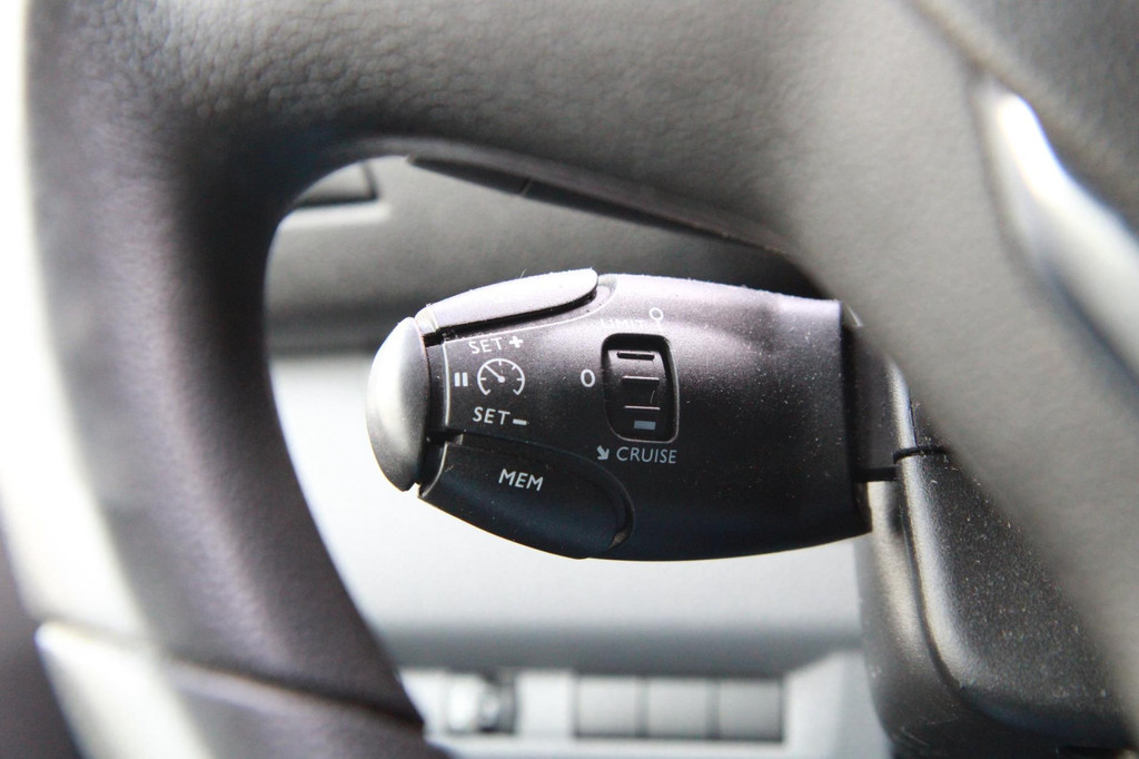 Peugeot Expert 2.0 BlueHDI 150PK Standard Premium / Trekhaak / Adap cruise 19