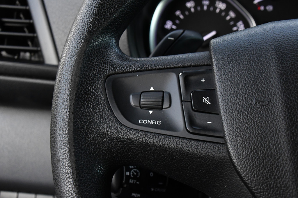 Peugeot Expert 2.0 BlueHDI 180 DC Black Edition MARGE! 360 Camera, Carplay, 177pk, Automaat, 2 x Schuifdeur, Cruise, Trekhaak, Navi, Head-up, Uniek! 15