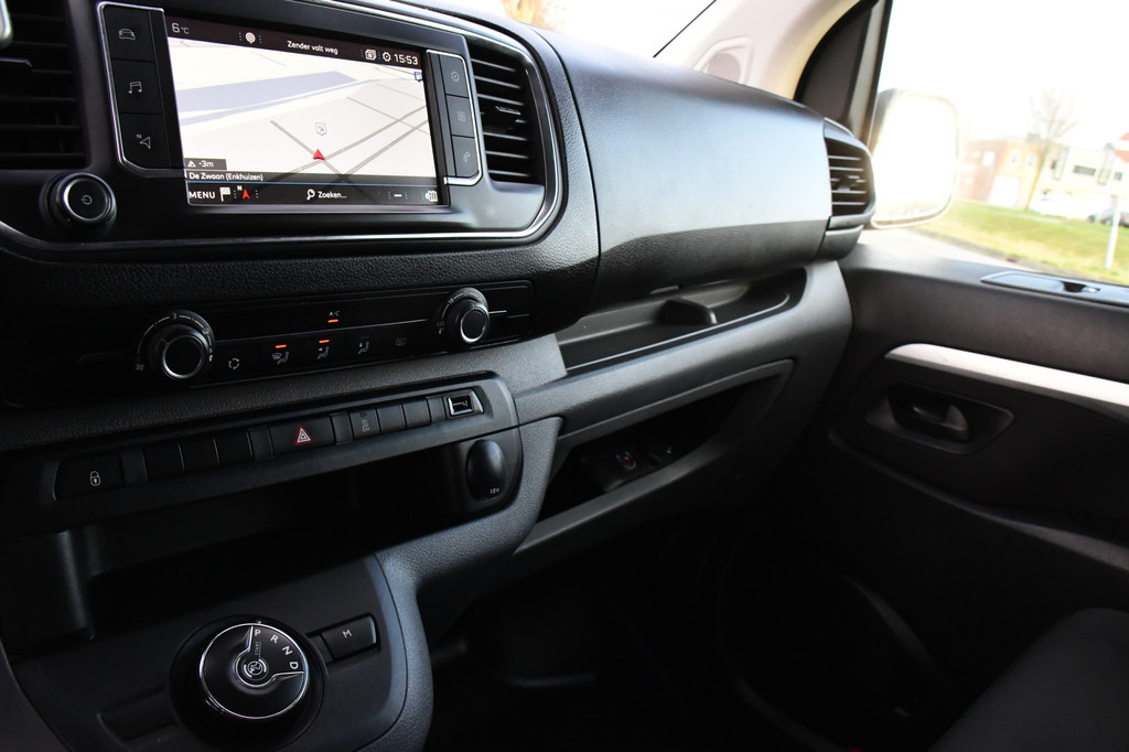 Peugeot Expert 2.0 BlueHDI 180 DC Black Edition MARGE! 360 Camera, Carplay, 177pk, Automaat, 2 x Schuifdeur, Cruise, Trekhaak, Navi, Head-up, Uniek! 18