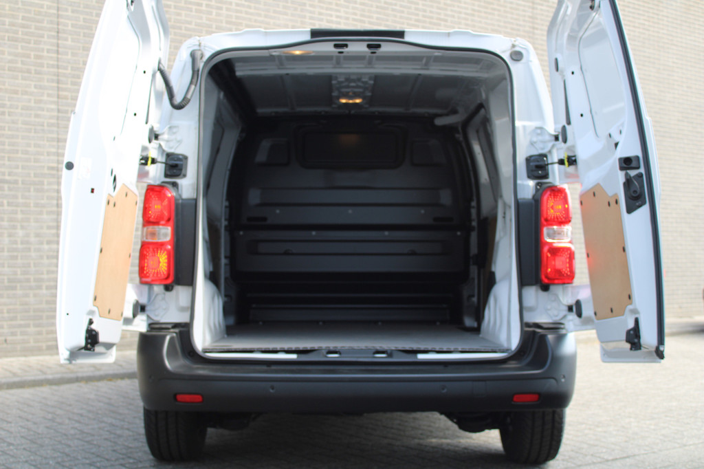 Peugeot Expert 2.0 BlueHDi 145PK L2 Navigatie, Camera Achter, Airconditioning, Audio, Cruise Control, Audio DAB Gereserveerd !! 8