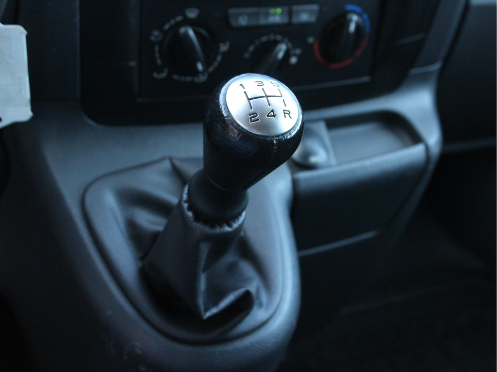 Peugeot Expert 227 1.6 HDI L1H1 Navteq 2, 3 Zitplaatsen Trekhaak, Navigatie, Cruise Control, Bluetooth, Airco 18