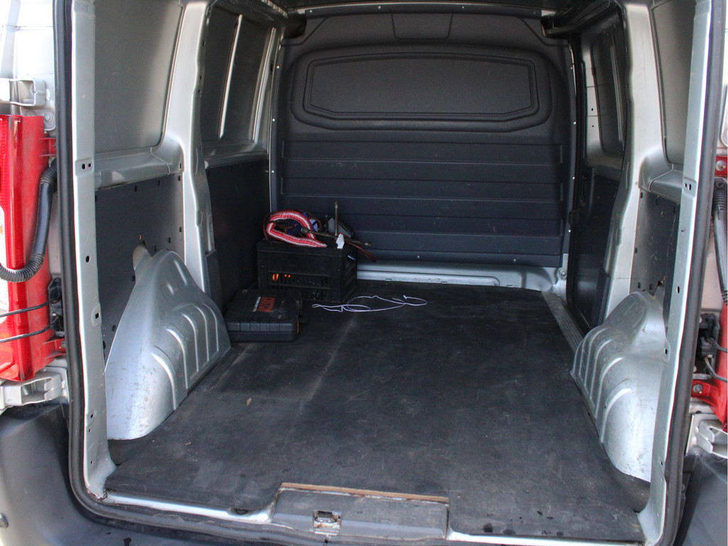 Peugeot Expert 227 1.6 HDI L1H1 Navteq 2, 3 Zitplaatsen Trekhaak, Navigatie, Cruise Control, Bluetooth, Airco 9