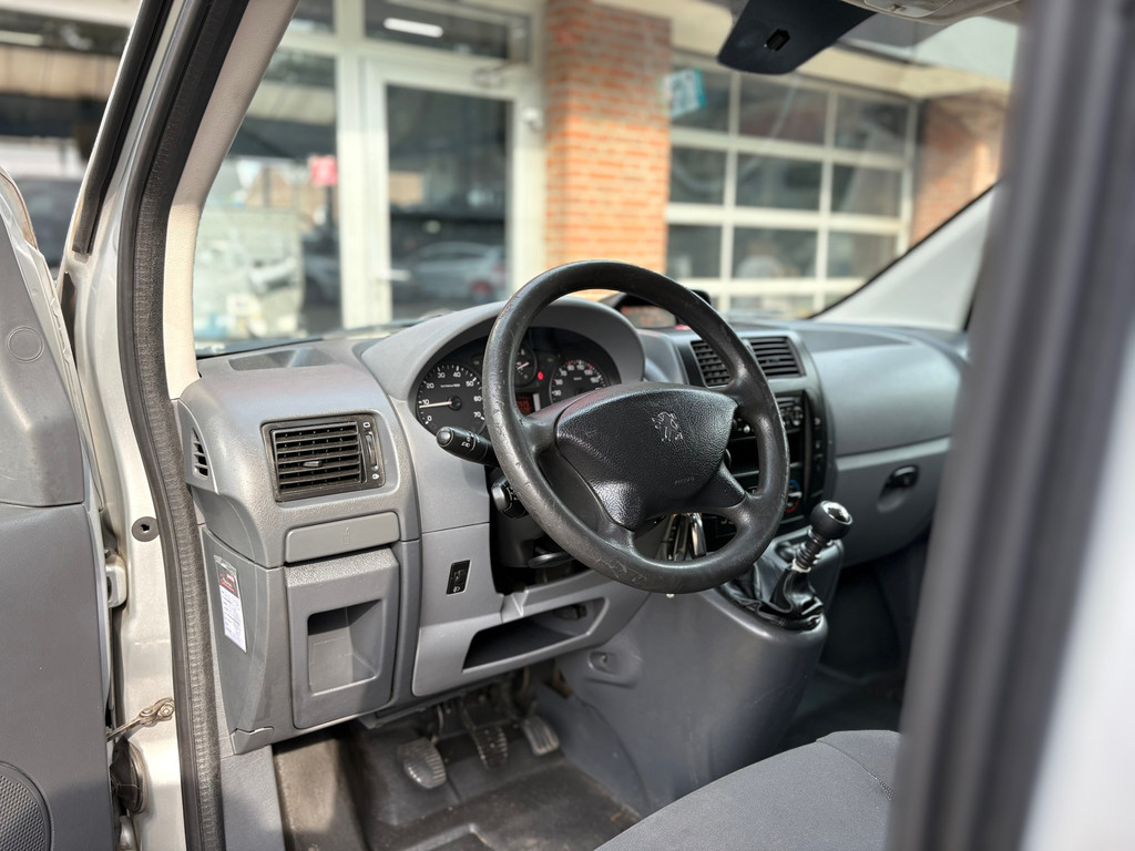 Peugeot Expert 229 2.0 HDIF L2H1|MARGE|5 zitplaatsen|airconditioning|cruise|trekhaak met 2000KG trekgewicht|parkeersensoren achter 14