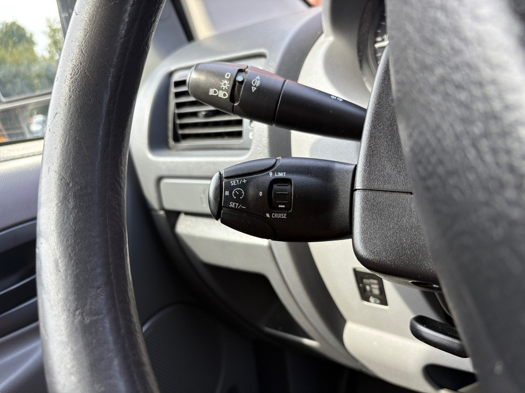 Peugeot Expert 229 2.0 HDIF L2H1|MARGE|5 zitplaatsen|airconditioning|cruise|trekhaak met 2000KG trekgewicht|parkeersensoren achter 19