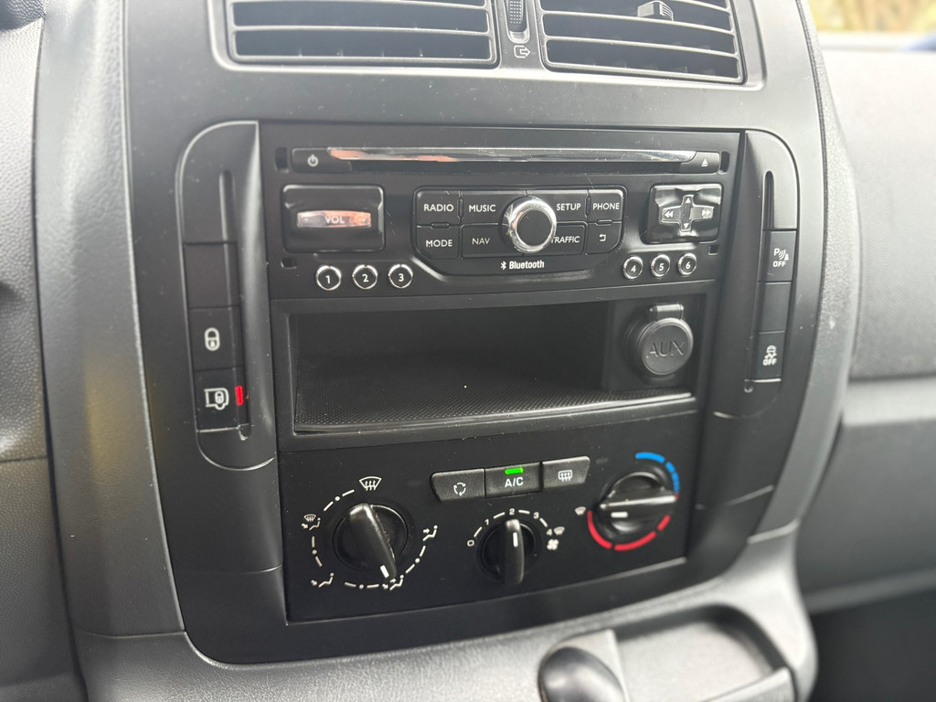 Peugeot Expert 229 2.0 HDI L2H1 Navteq 2|128PK|NAP|airco|cruise|navi|parkeersensoren achter|trekhaak|bluetooth|drie zitplaatsen 19