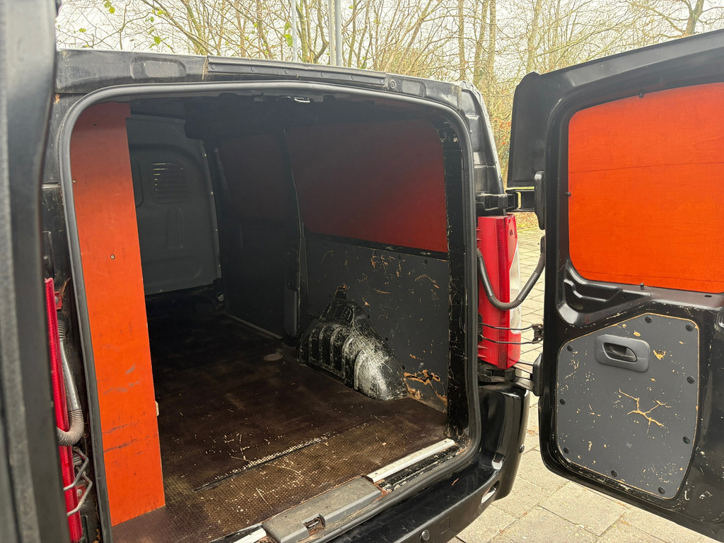 Peugeot Expert 229 2.0 HDI L2H1 Navteq 2|128PK|NAP|airco|cruise|navi|parkeersensoren achter|trekhaak|bluetooth|drie zitplaatsen 9