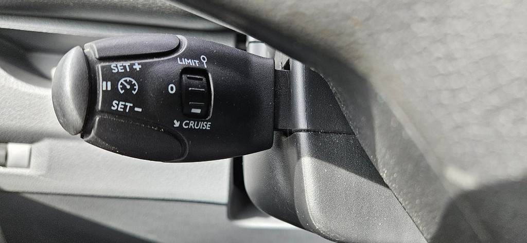 Peugeot Expert 231S 2.0 BlueHDI 120 Premium Airco! Cruise Control! 3-Zitplaatsen! Navigatie! NAP! 122PK! 17