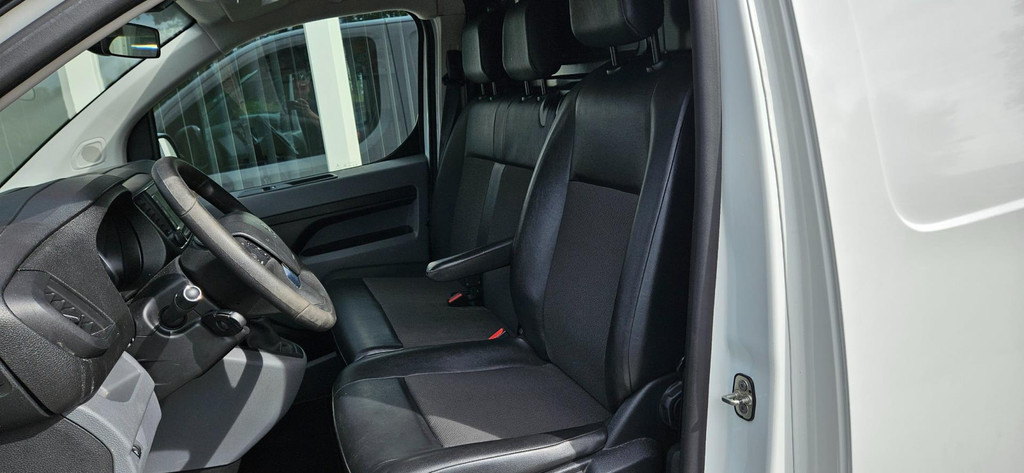 Peugeot Expert 231S 2.0 BlueHDI 120 Premium Airco! Cruise Control! 3-Zitplaatsen! Navigatie! NAP! 122PK! 8