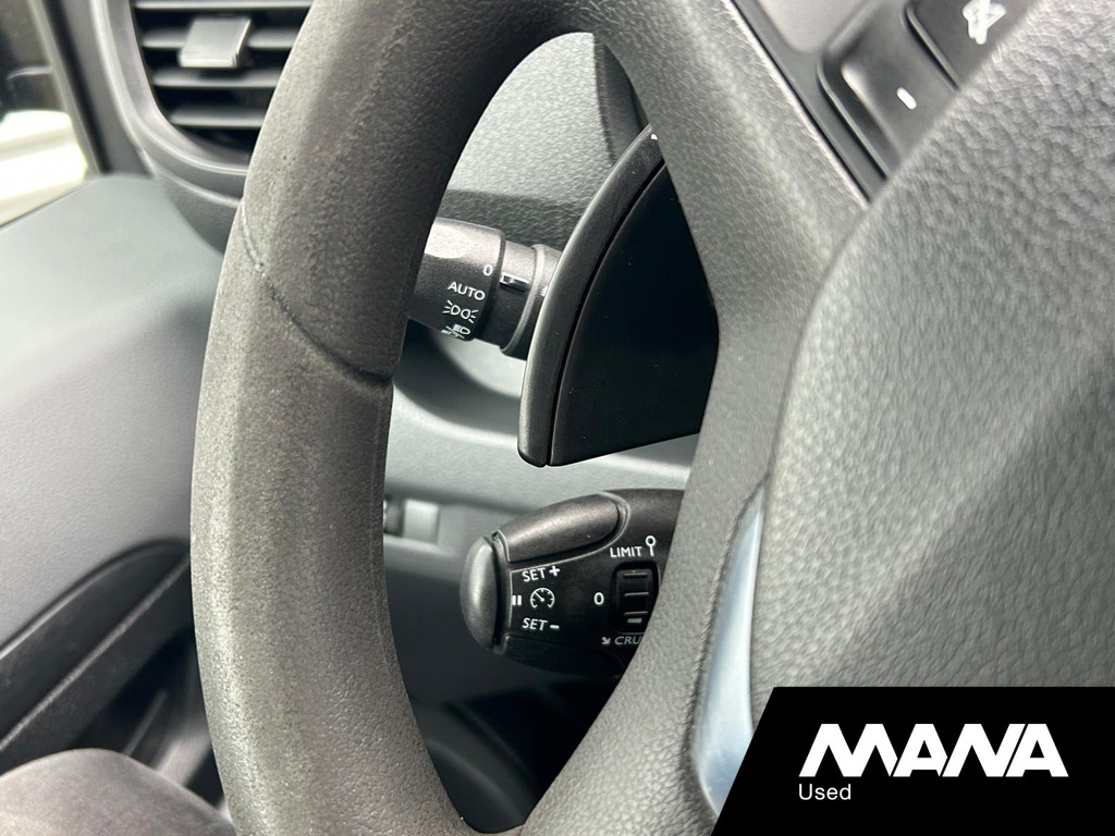 Peugeot Expert 231S 2.0 BlueHDI 180PK Automaat Premium Stoelverwarming Imperiaal Trekhaak Cruise Navi 10